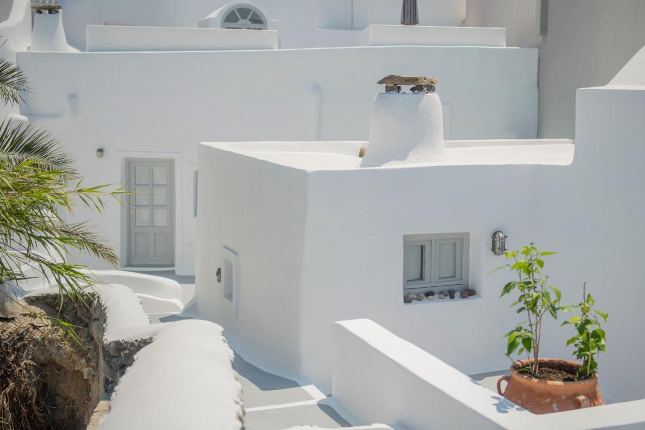 Aqua Serenity Luxury Suites Santorini Foinikia  Bagian luar foto